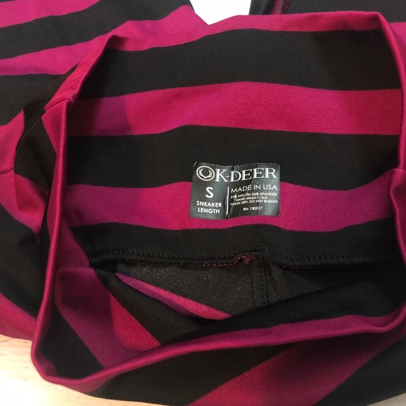 K-Deer Laura Stripe 7/8 Sneaker Length Legging - Picture 6 of 6